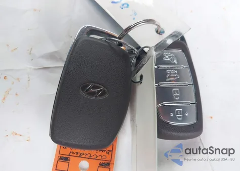 2018 Hyundai Tucson Sport z USA, uszkodzony, nr VIN KM8J3CAL4JU823560